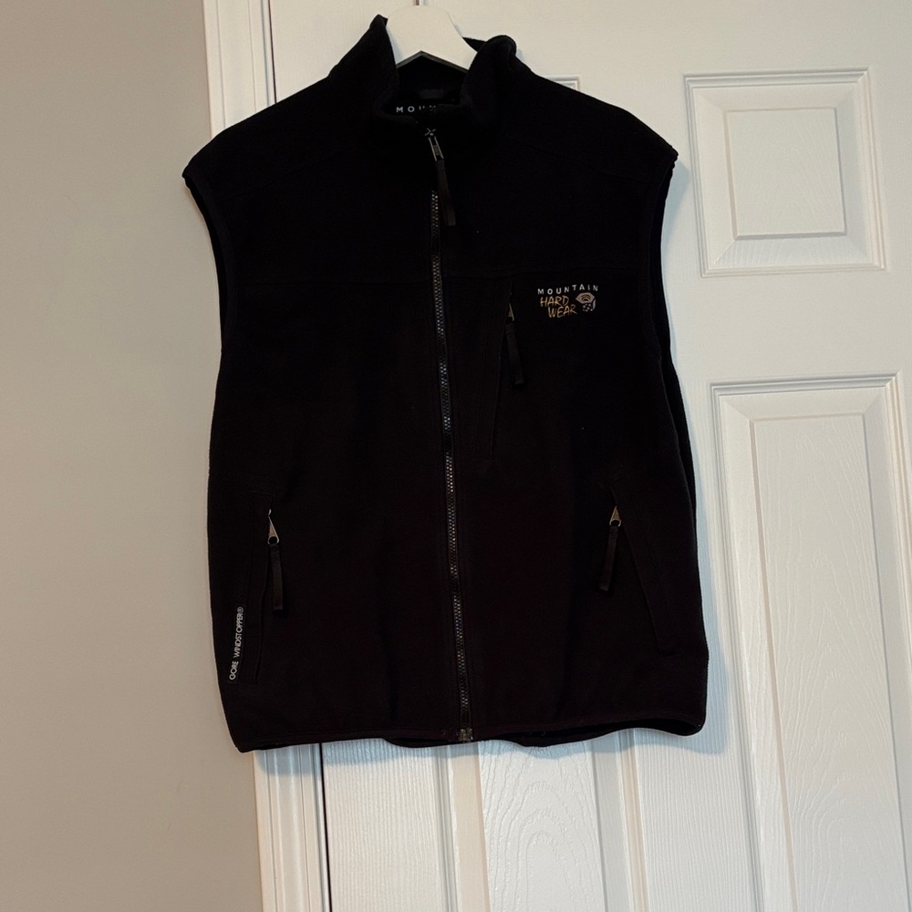 Mountain Hardwear Men's Black Vest